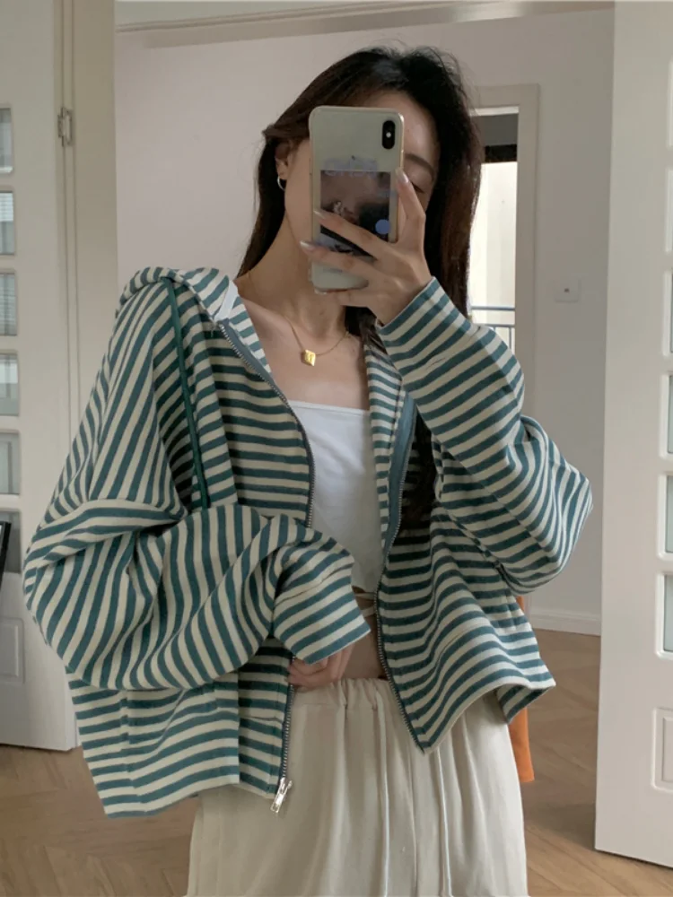 

2023 Y2k Aesthetic Striped Cardigan Femme Loose All Match Grunge Women Hooded Korean Fashion Harajuku Zipper Casual Cropped Tops