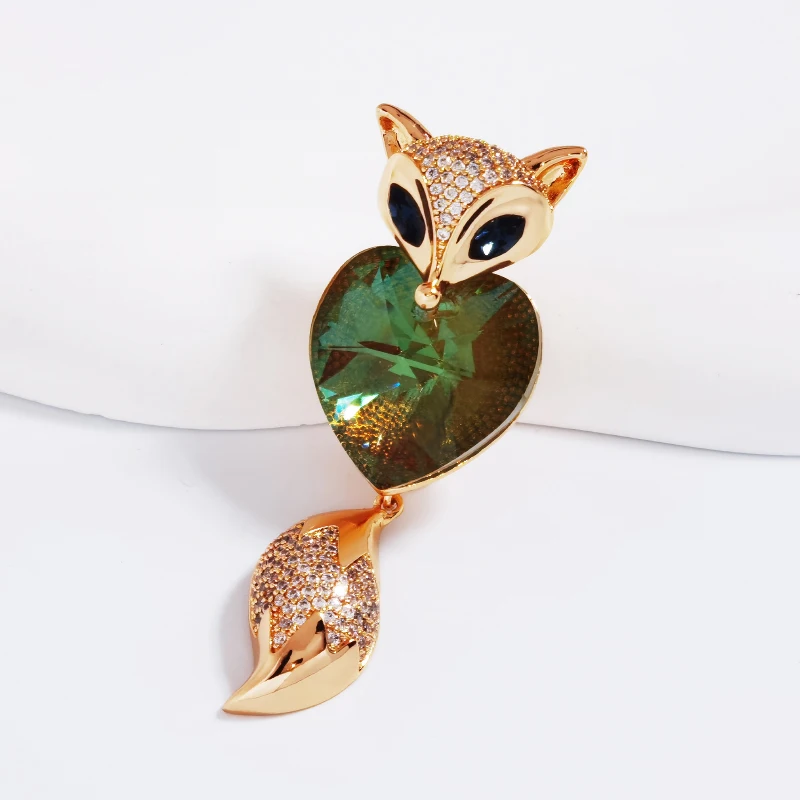 

Trendy Women's Brooches made with Crystal from Austria for Ladies Party Trendy Animal Shaped Clothing Fox Brooch Bijoux Gifts