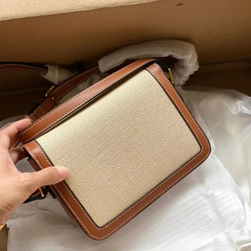 

2024 Fashion classic Smooth cowhide brand Shoulder bag Unique strap design flap, high quality luxury crossbody bag