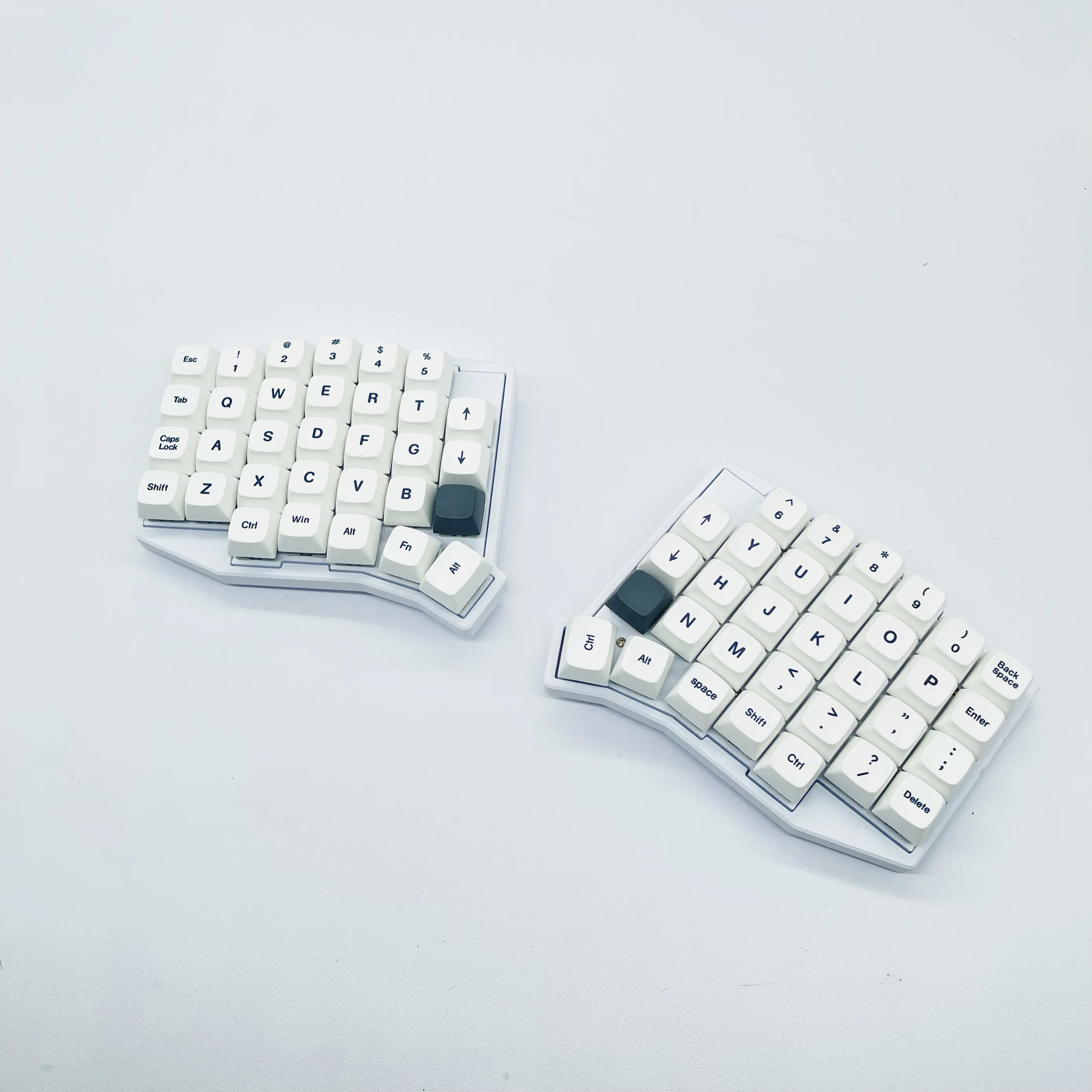 소플 분할 키보드 WSOFLE 인체공학적 무선 2.4G 핫스왑 VIAL 소플 분할 키보드 키트 커스텀 PC 액세서리 게이밍 선물