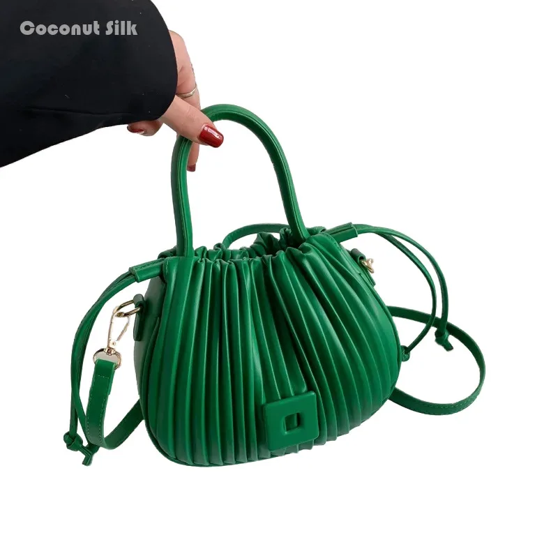 

CoCoS Fashionable Design Pleated Women's Crossbody Bag 2024 Vintage Shoulder Handbag Women's Handbag Casual Bucket Bag