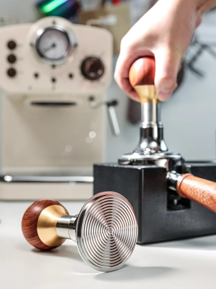 KYONANO Tamper 51 Mm Calibrato 30 Libbre Per Caffè Espresso – In Acciaio Inox Con Base A Onda E Impugnatura Ergonomica