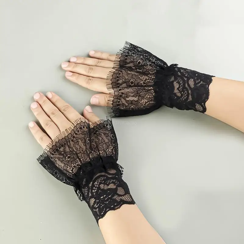 

Women False Sleeve Sweater Lace Pleated Sleeves Hollow Hook Detachable Wrist Cuffs Decor Sunscreen Decorated Accessories