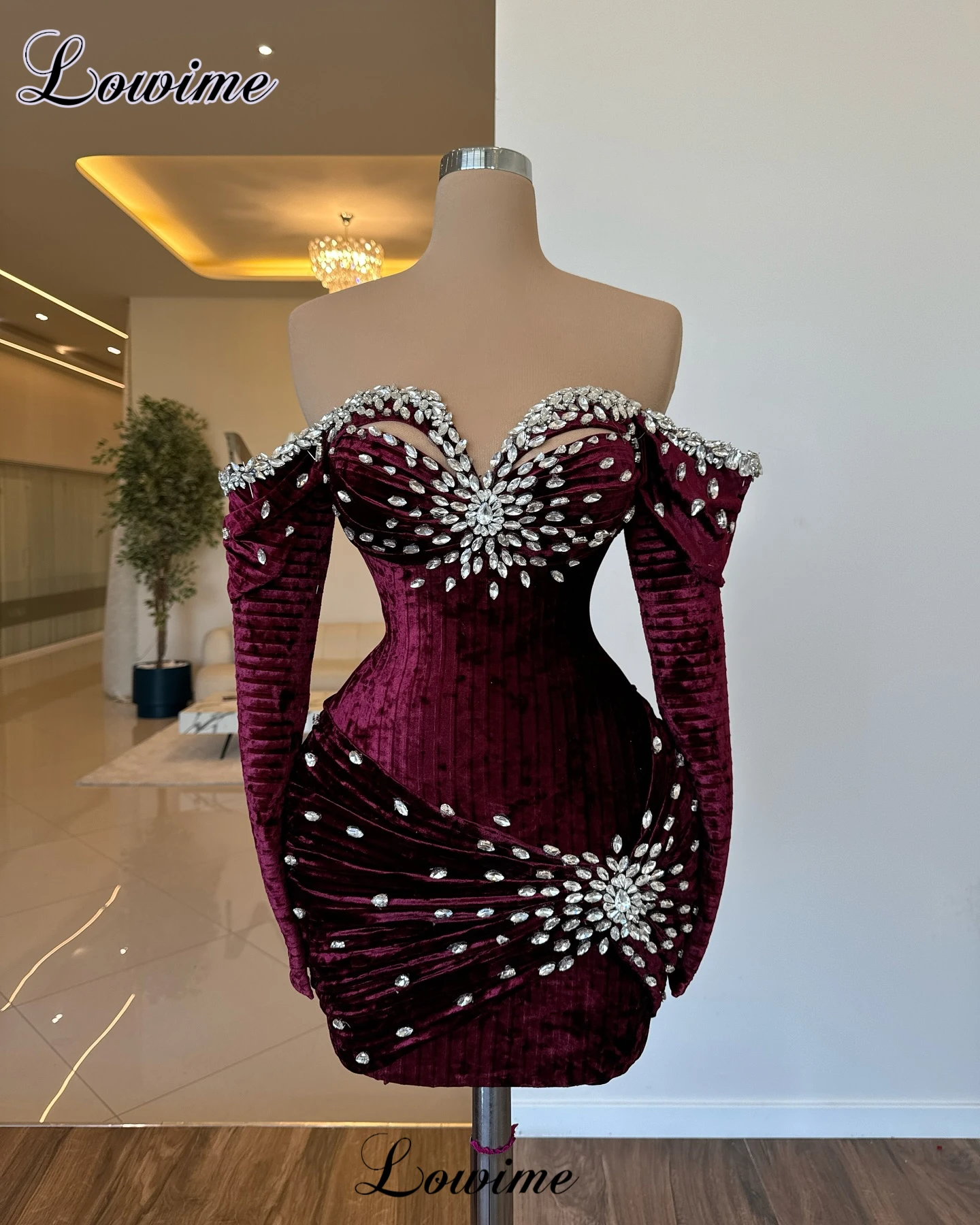 2 Designs Burgundy Cocktail Dresses Crystals Mini Mermaid Birthday Dresses Prom Party Customized