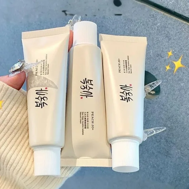 Crème Coréenne à l'Extrait de Riz SPF50+ Hydratante, Améliore le Teint Terne, Unifie et Illumine le Teint, Effet Léger, Correcteur Longue Durée 1