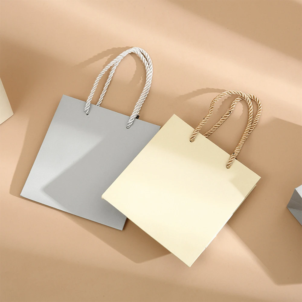 【関税&送料込】V° 73 Bags Beige V°73 Responsability Tote Bag | Neutrals | FARFETCH