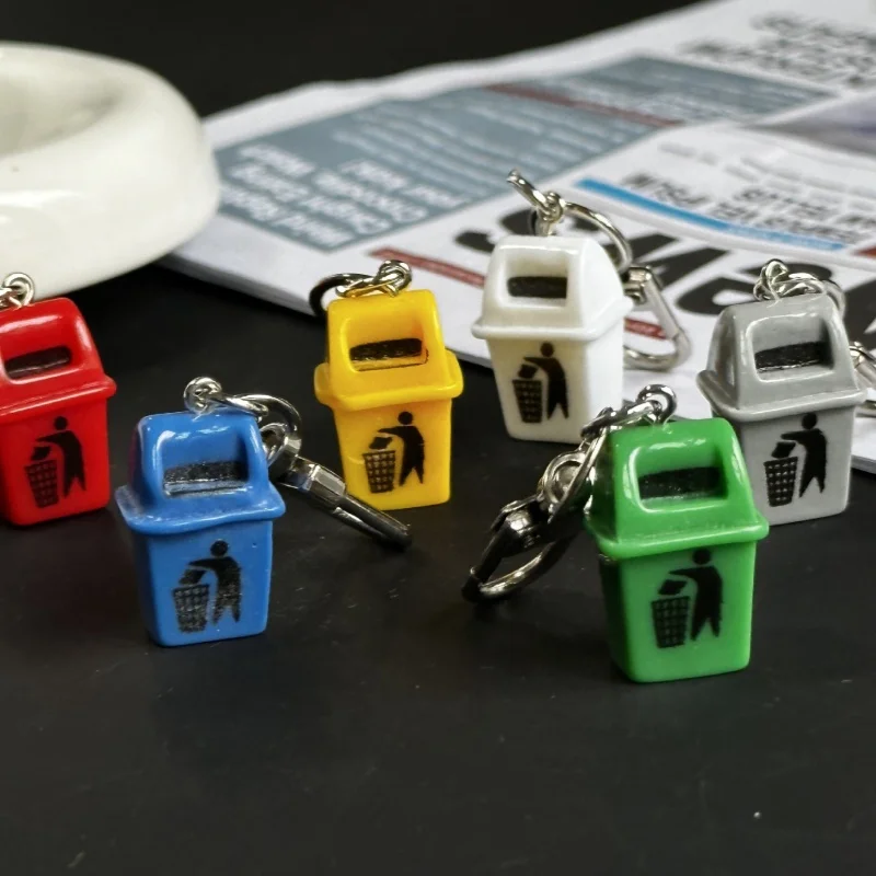 Novelty Miniature Recycle Bin Keychain - Cute Garbage Classification Key Holder