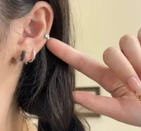 1pair Creative Abstract Flies Earrings for Women Funny Simulation Fly Insect Stud Earrings Party Jewelry Men and Women Gift - Image 2