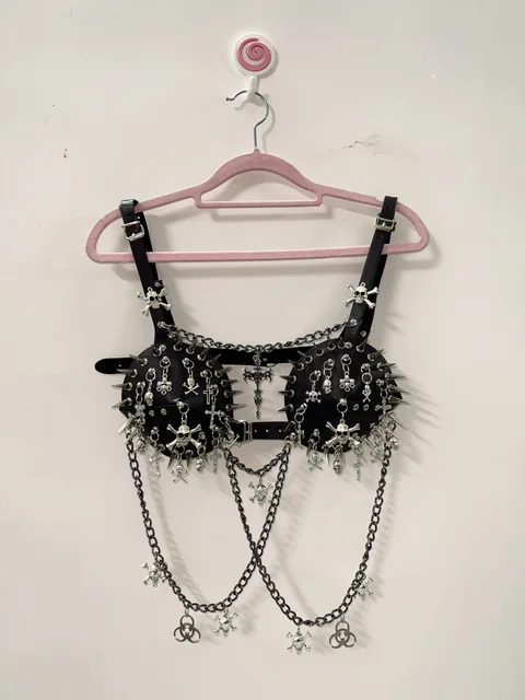 Skull Pendant Chain Bra Top 2