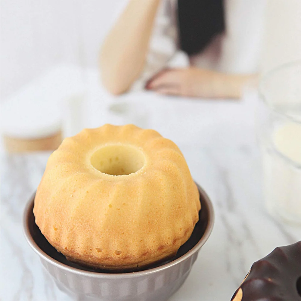 Wiueurtly Small Pound Cake Pans for Baking Nonstick Baking