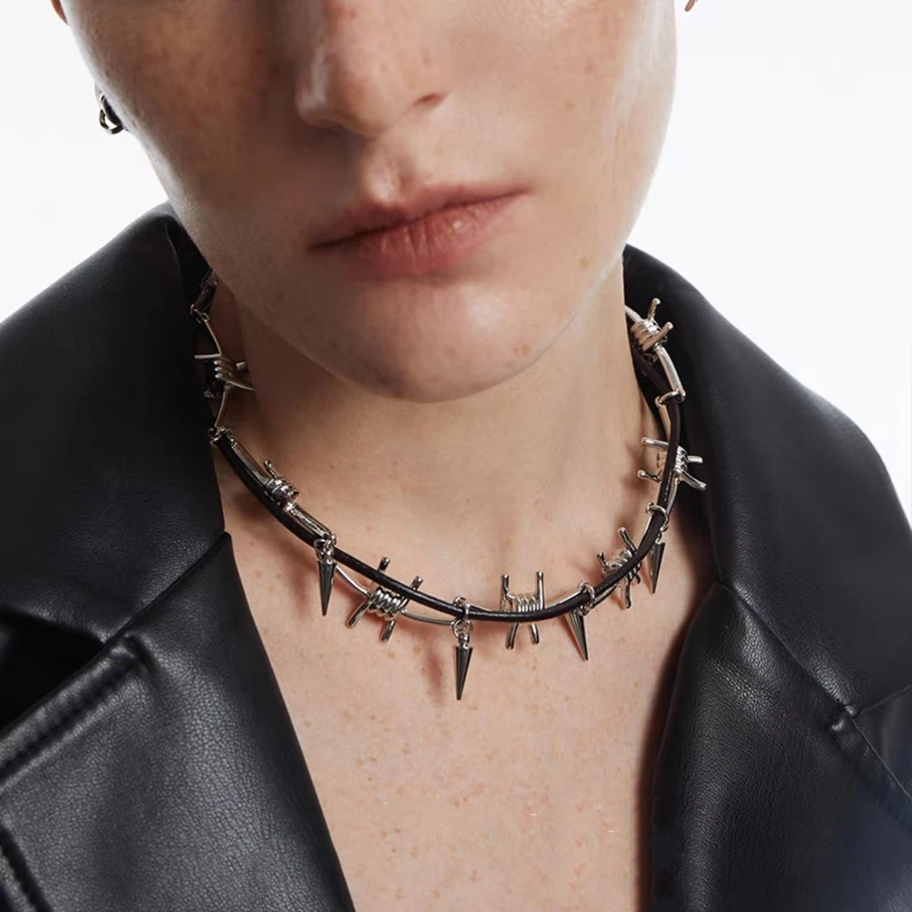 Collana Girocollo In Pelle PU Punk Rock – Con Rivetti E Borchie In Argento, Regolabile 32-40 Cm, Gioiello Gotico Per Uomo E Donna - 3