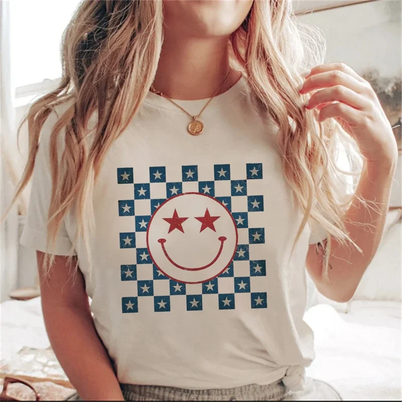 

Женская Стильная Милая и милая летняя одежда в стиле 90-х с рисунком улыбающегося лица 4 июля, Повседневная футболка с коротким рукавом