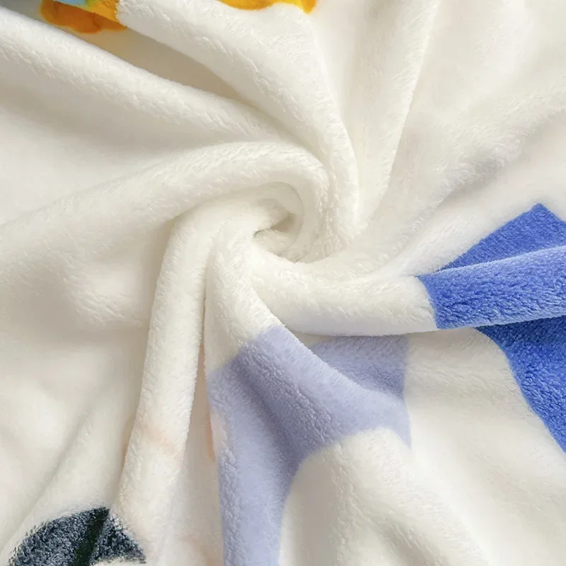 Disney Blankets for Beds Anime Children Thick Milk Velvet Leisure Baby Mickey Mouse Plush Blanket Daisy Nap Textile 4