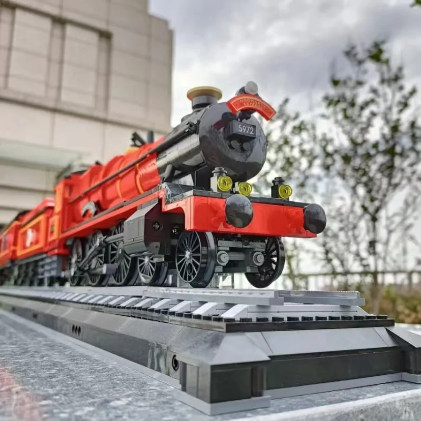 

Classic In Stock Express Train Station Assembly Building Block Model Set Compatible 76405 Collection Bricks Toy For Kid Boy Gift