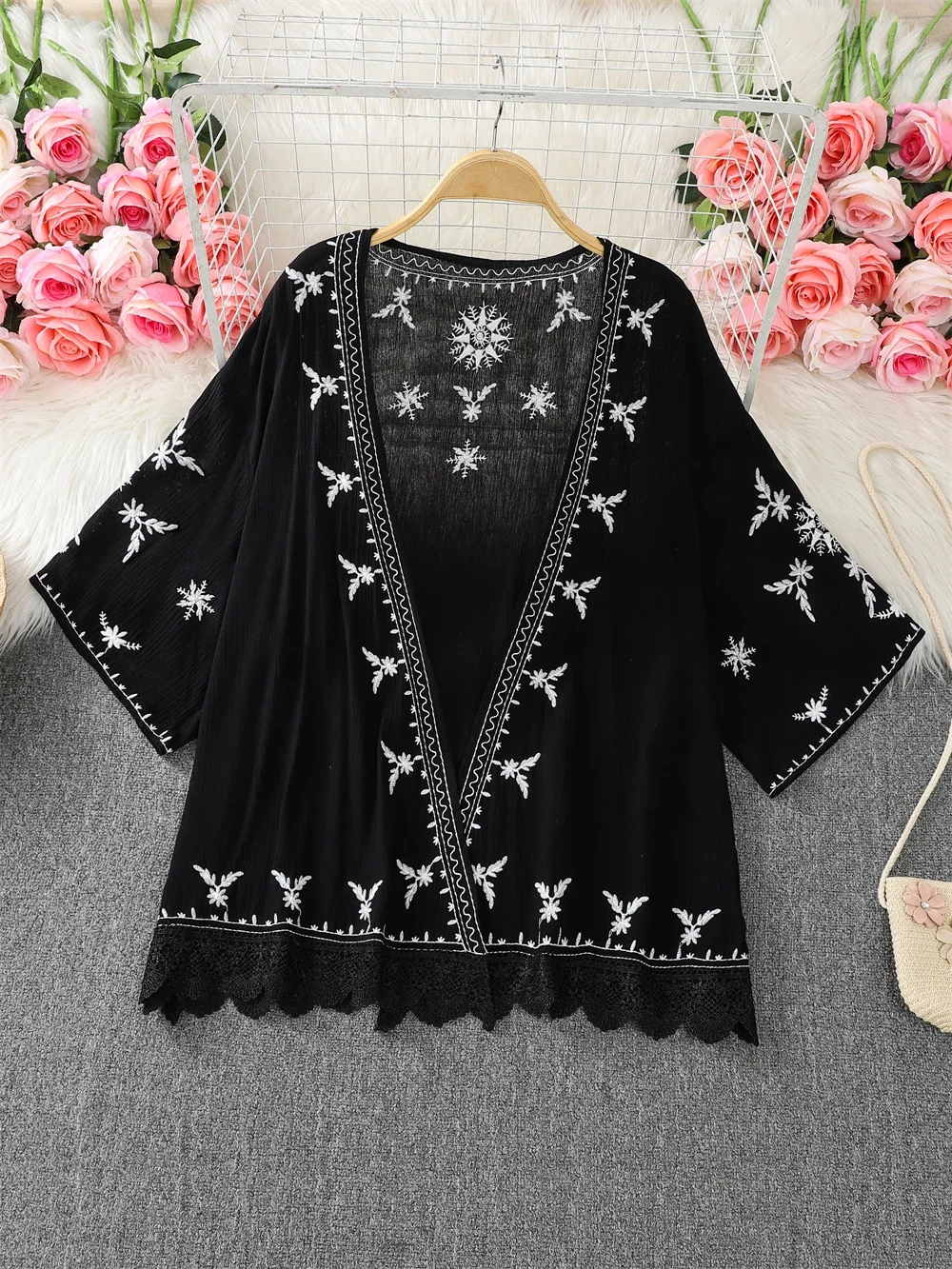 

Ethnic Style Cardigans Embroidered Sunscreen Loose A-line Coat Beach Style Bohemian Tassel Cardigan Shawl Summer Dropshipping