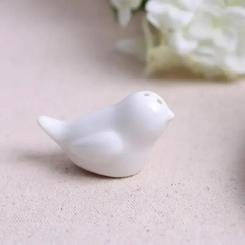 2Pcs/Set Ceramic Love Bird Seasoning Bottle Gift Box Wedding Companion Gift Classmate Party Souvenir Home Kitchen Seasoning Box