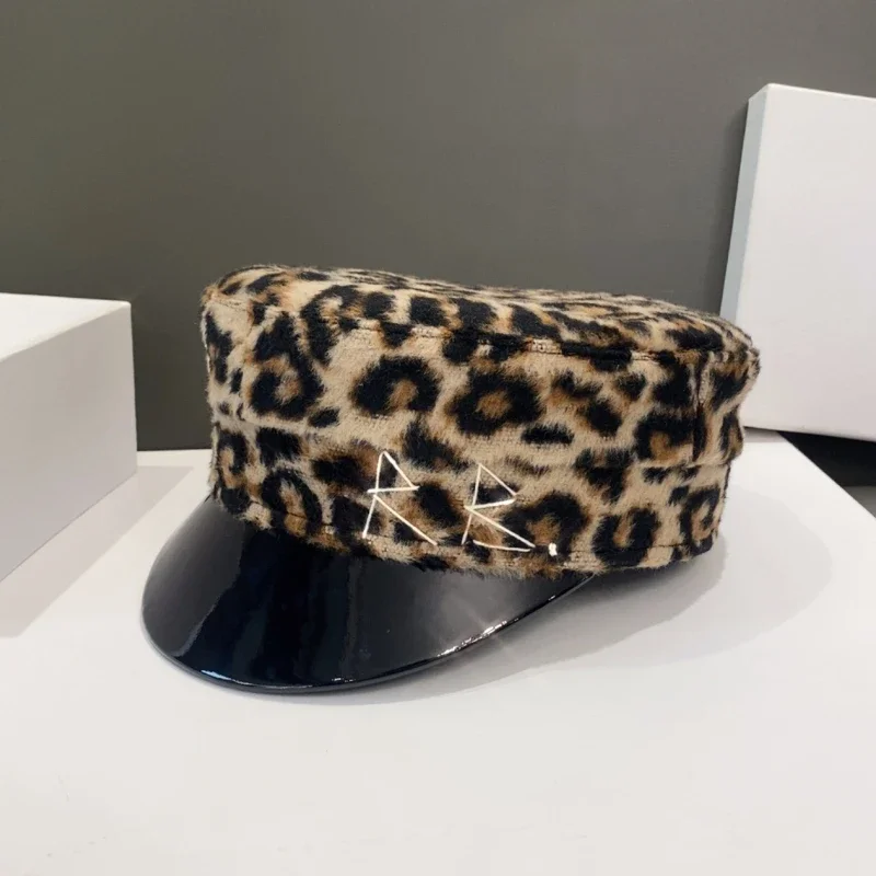 Designer Women Winter Hats Wool Leoprint Newsboy Caps Flat Top Baker Boy Cap