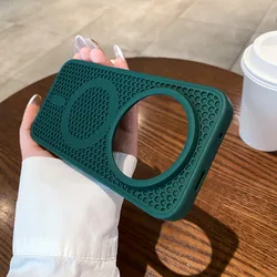 Enhanced Anti - Drop Honeycomb Cooling Magnetic Phone Case with ELVEV Suction Technology for Honor Magic7 (Green)