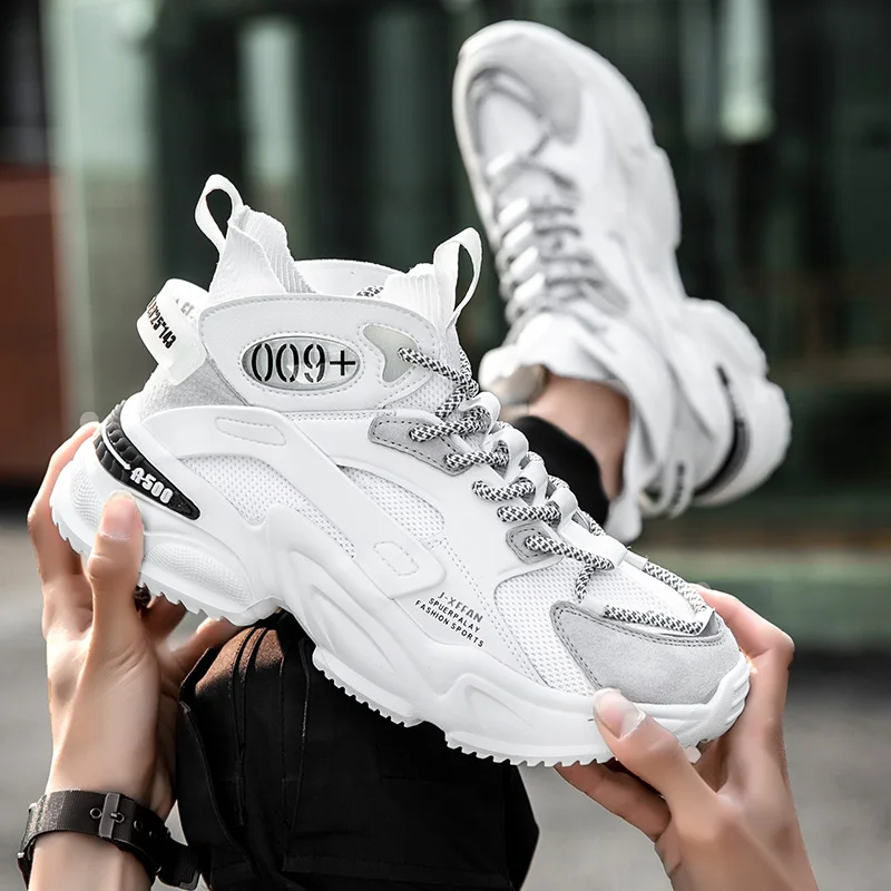 Рисунок 2 - Мужские кроссовки