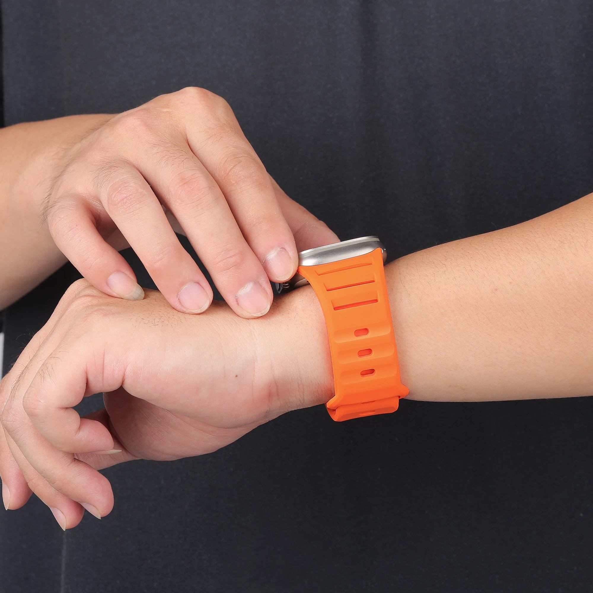 Sport Silicone Strap for Smartwatch - Durable and Comfortable Wristband Bracelet