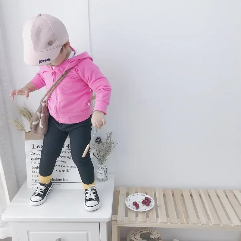 Neue Winter-Kinderjeans für Jungen und Mädchen, einfarbig, dünner Samt, elastischer Gürtel, elastische Denim-Hose für Kleinkinder, 1–6 Jahre – Detail 6