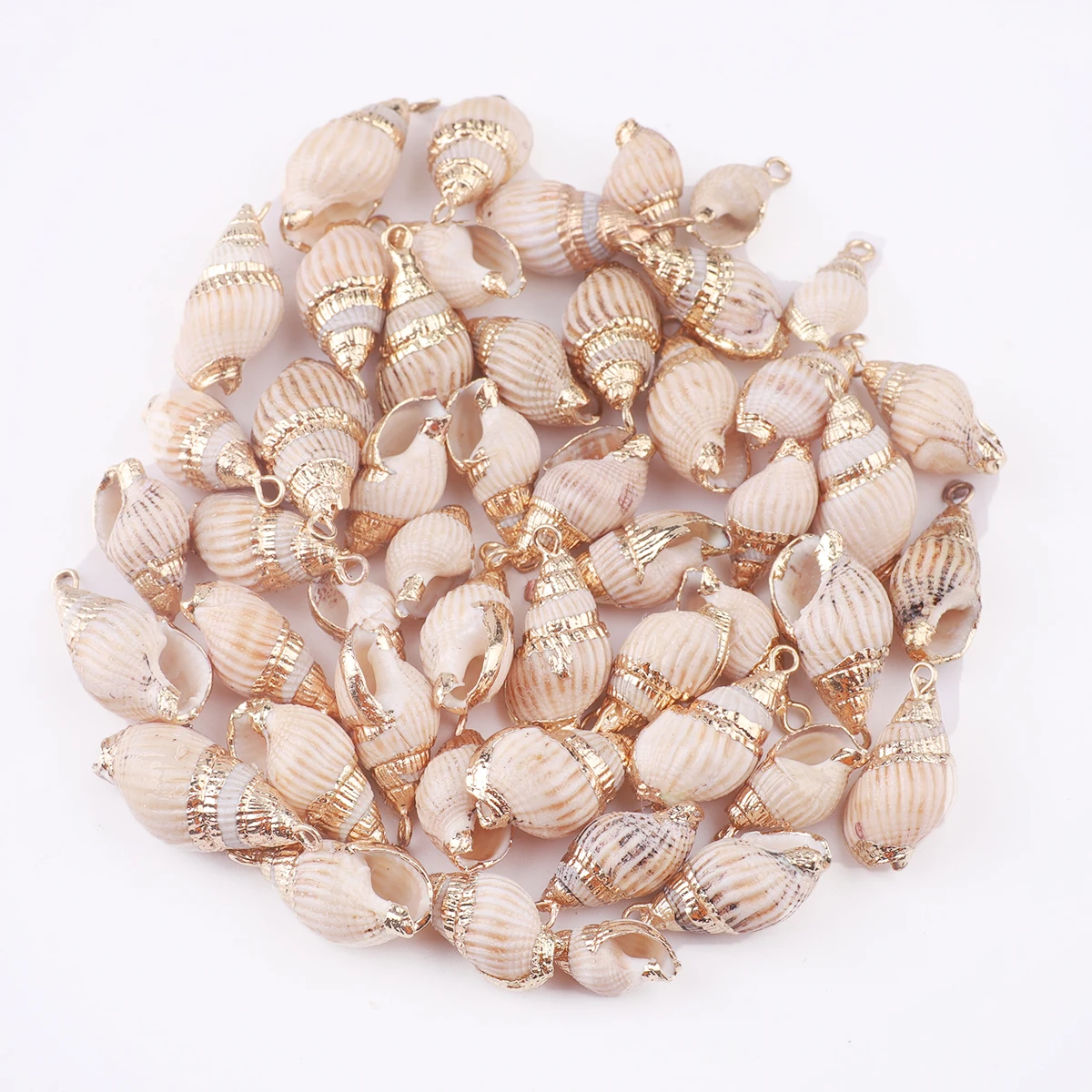 2 Stück natürliche Muschel-Charms, winzige Muschel-Kauri-Muscheln, Perlen, DIY-Schmuckherstellung, Zubehör für Halsketten, Armbänder, Anhänger