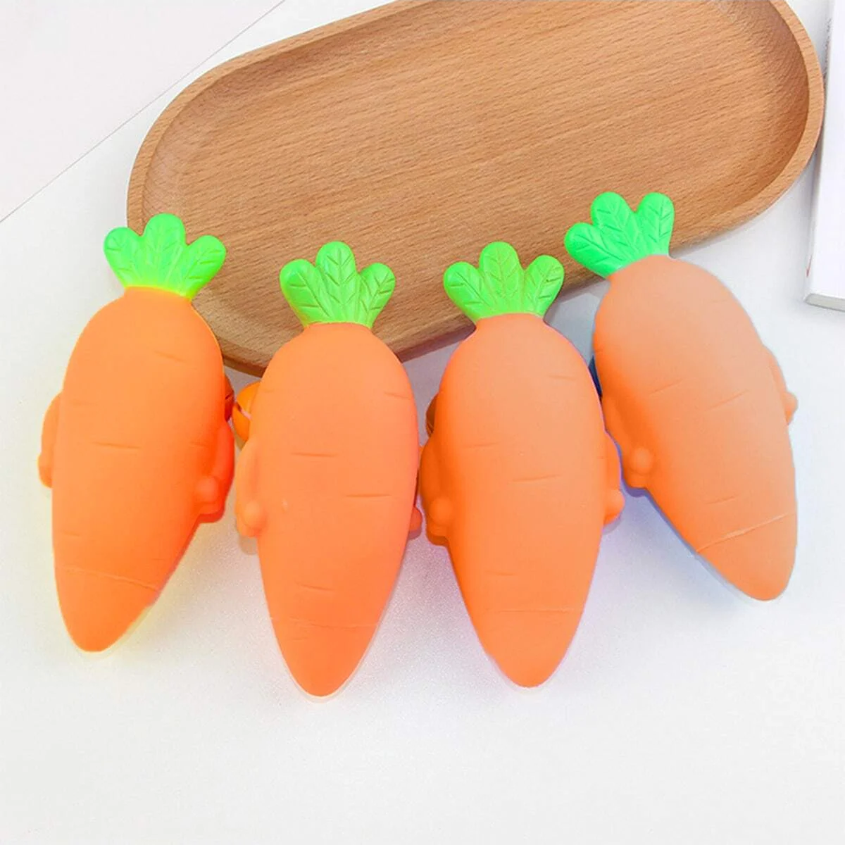 Narrow eyed Carrot Pinch toy for Cats and dogs