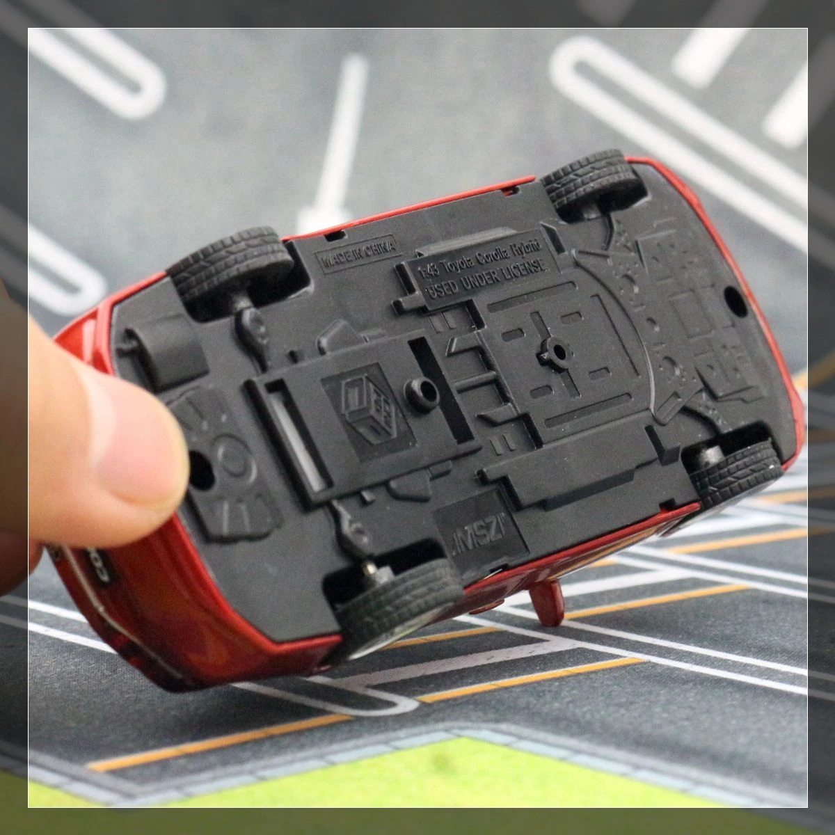 1/43 Toyota Corolla Hybrid Toy Car For Children Diecast Metal 1:43 Miniature Model Pull Back Educational Collection Gift Boys 6