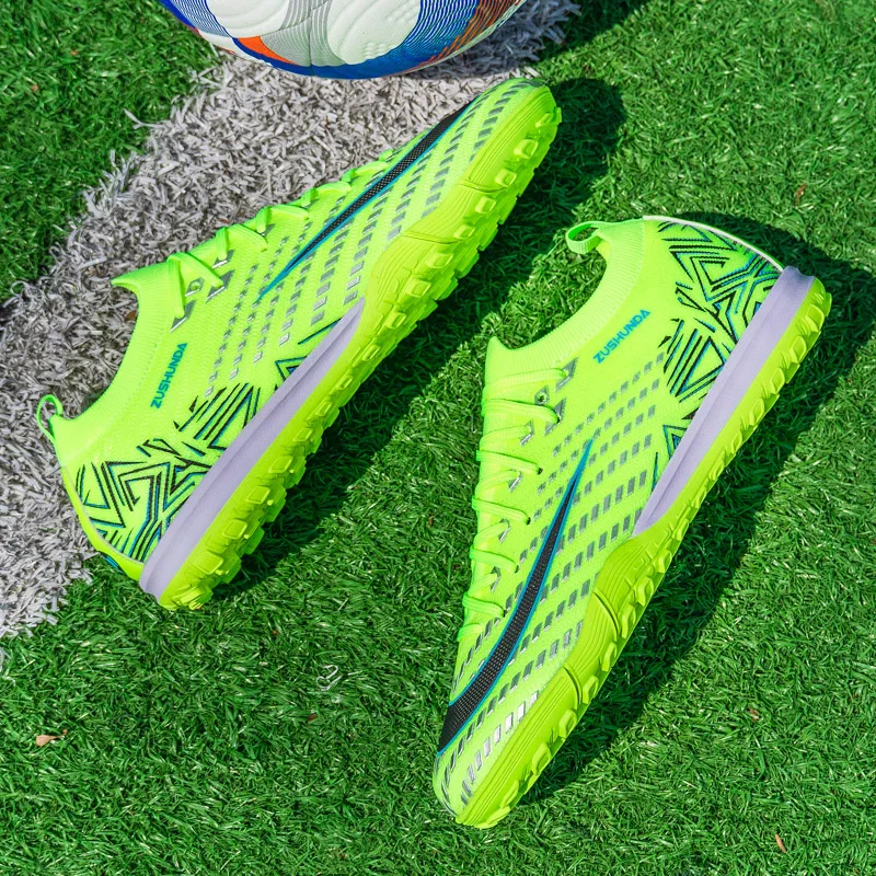 Men's Soccer Shoes TF/FG Non-Slip Turf Soccer Cleats Personalized Design Sport Shoes Casual Sneakers Fashion Football Boot 35-45
