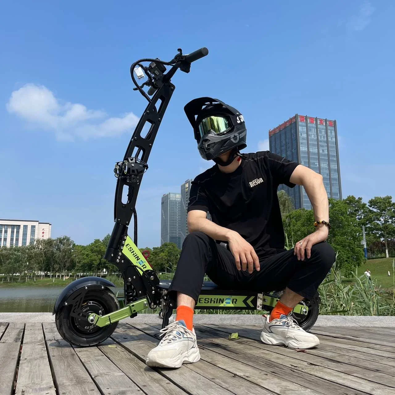 Hot Selling App Control EBS Brake Dual Motor 60V 6000W Fast Speed Electric Scooter with seat for adults