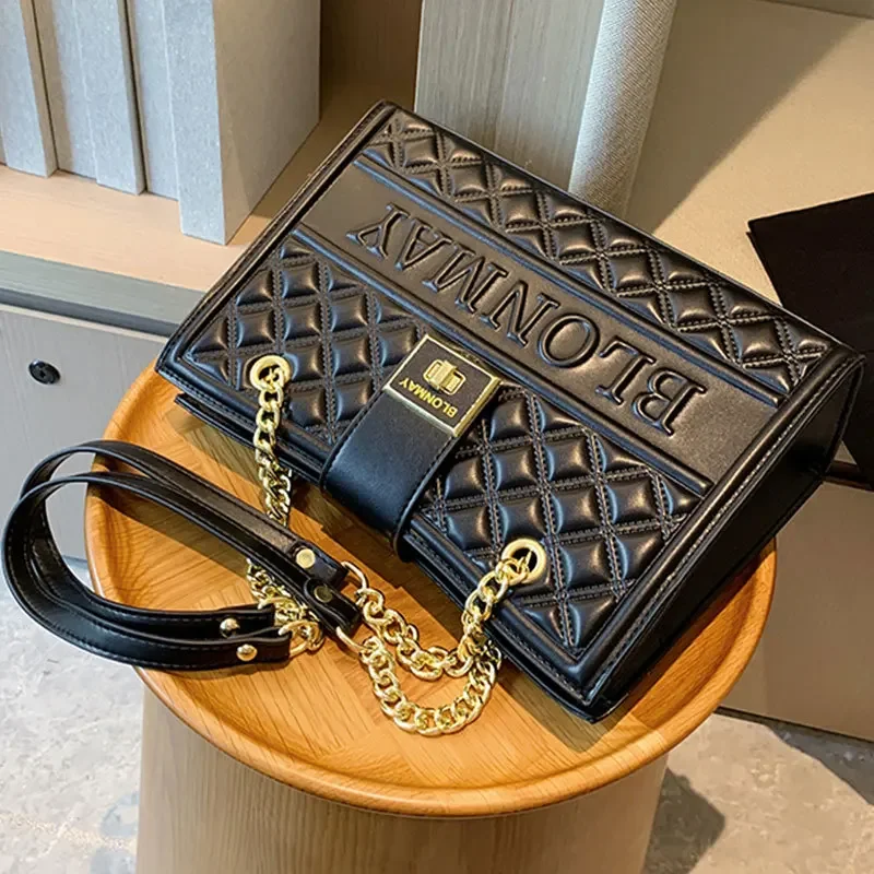 Winter Diamond Check 2024 New Fashion Shoulder Female Large Capacity Totes Students Class Commuter Bag