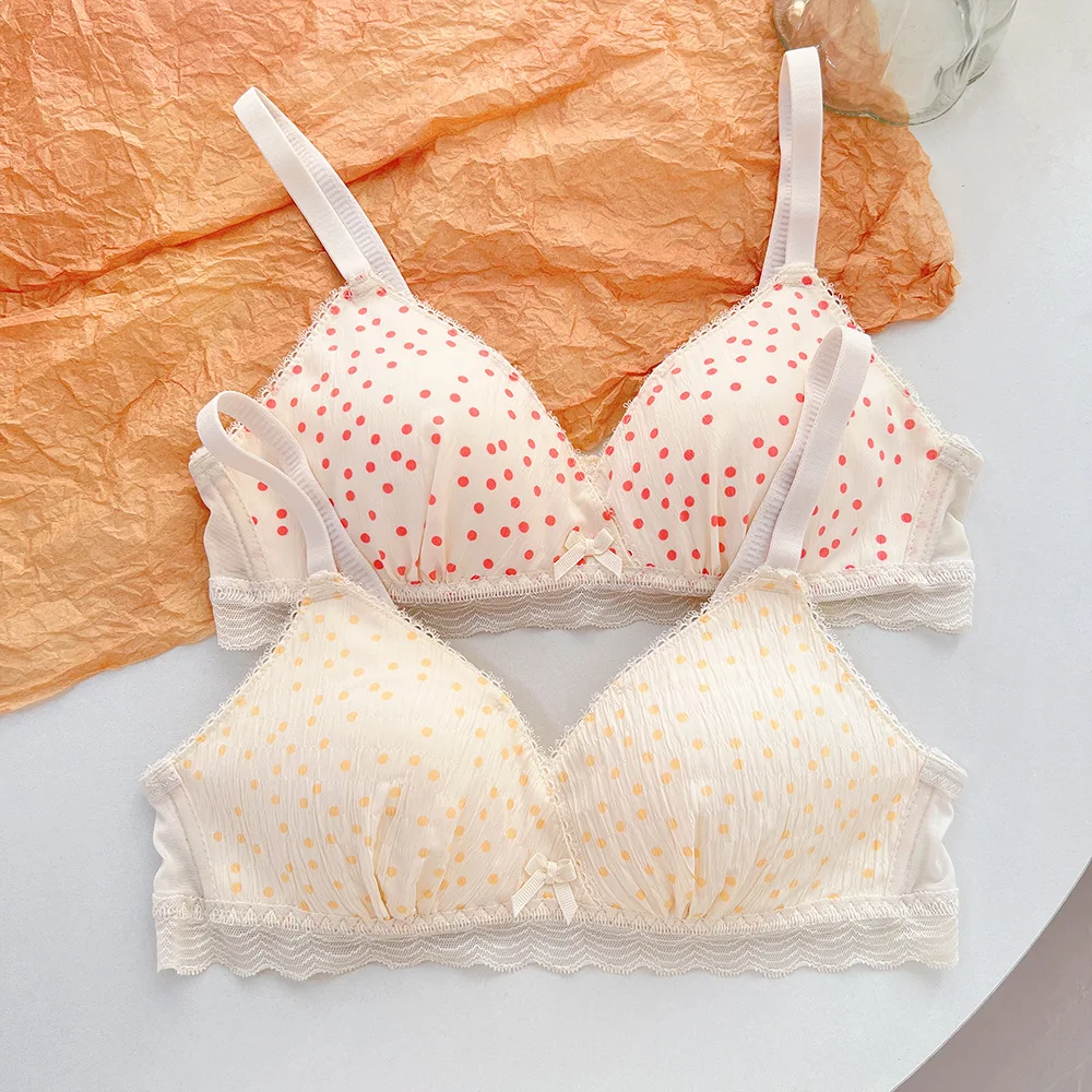 Sexy Gathered Sweet Bra Women Lace Breathable Wireless Bralette Sexy Comfortable Push Up Brassiere Intimate Invisible Brassiere