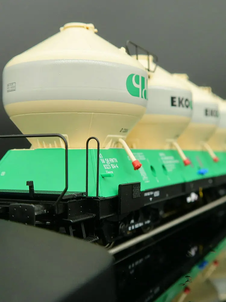 ROCO ヨーヨー HO 1/87 Train Model ROCO 77006 Silo Car Two-section ZSSK