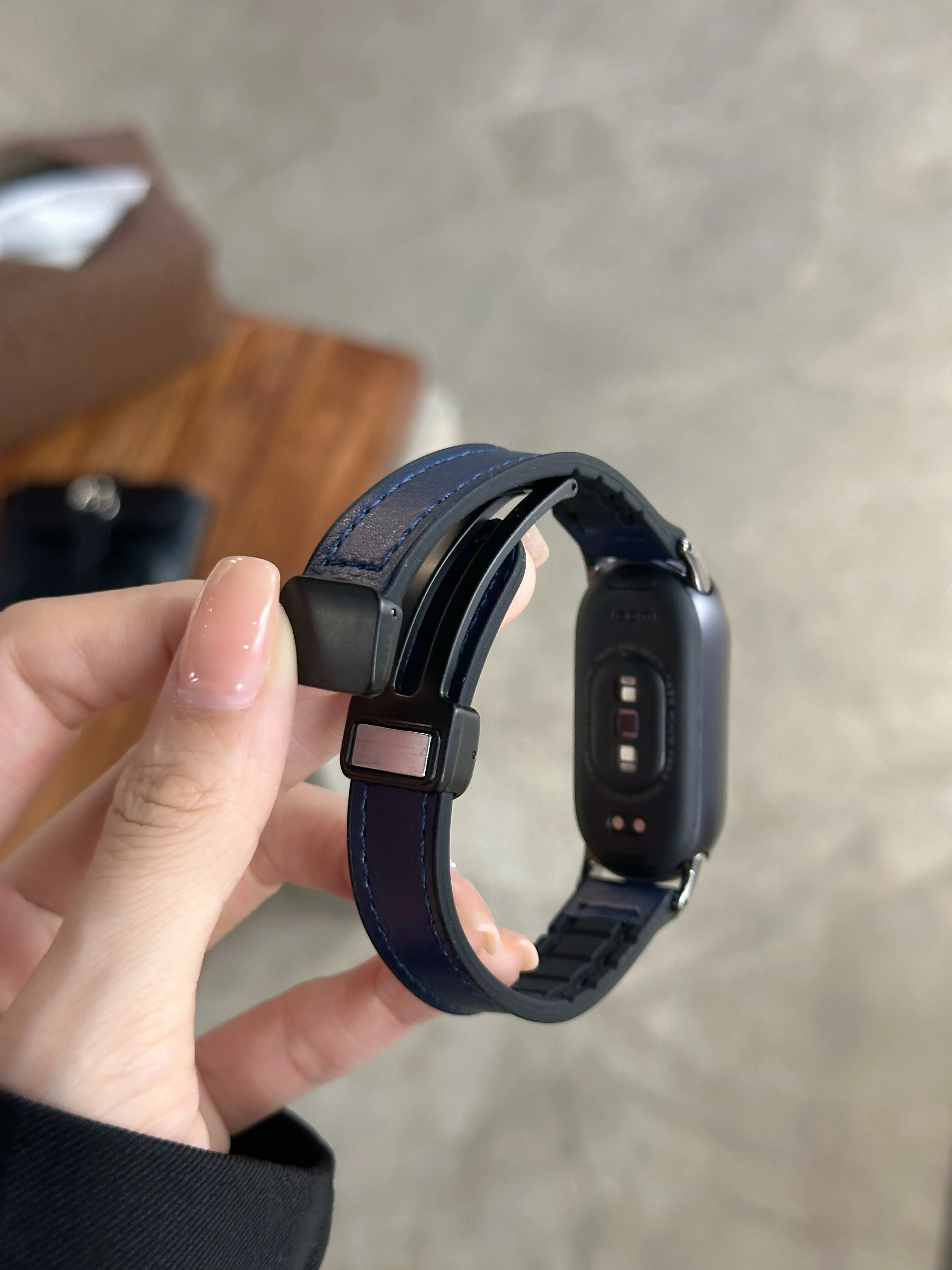 Magnetic Leather Strap for Smartwatch Replacement Bracelet
