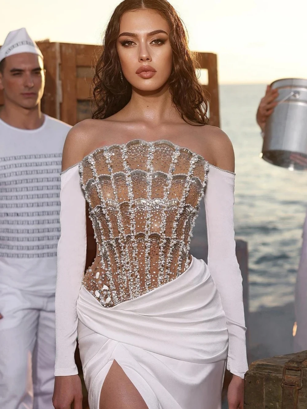 Рисунок 4 - Сексуальное платье без бретелек