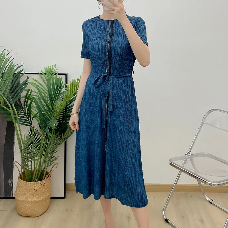 

Miyake Pleated Short Sleeve Dress 2023 New Summer Age Reducing Straight denim Skirt Loose Fashion Casual Dresses Women