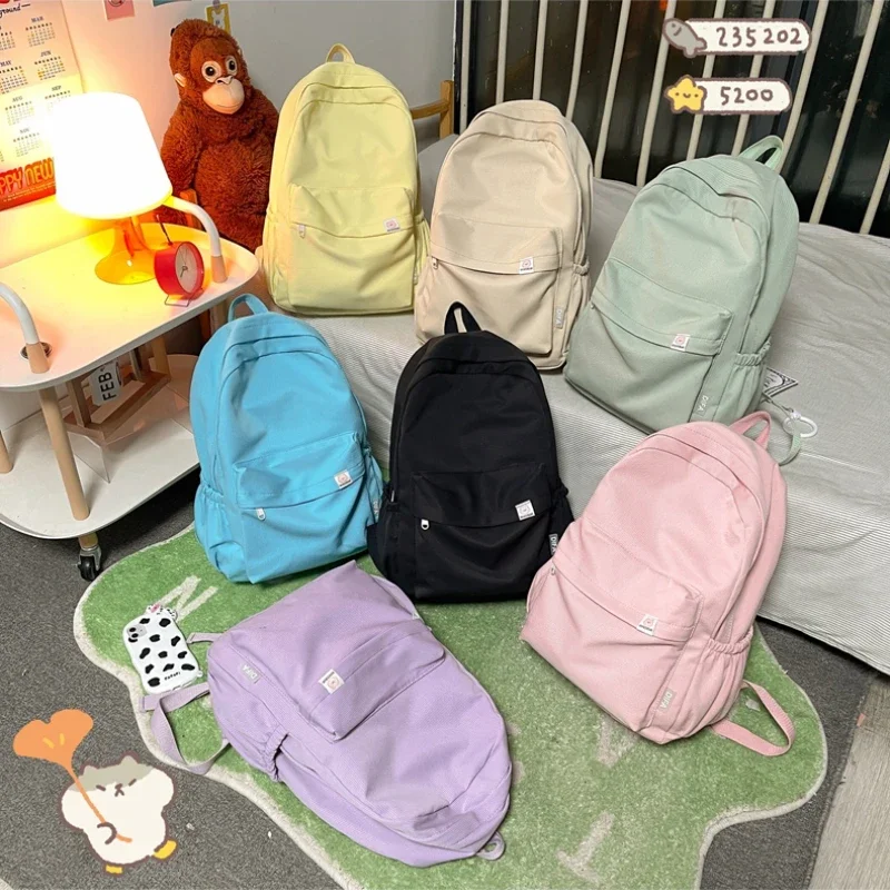 Free shipping new women's bag, fashionable and casual style backpack, large capacity trend, lightweight travel, student backpack