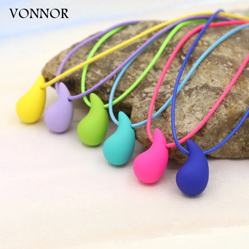 Halskette für Frauen neue Mode Acryl Wasser tropfen Anhänger Halsketten niedlichen weiblichen Mädchen Geschenk Schmuck Großhandel
