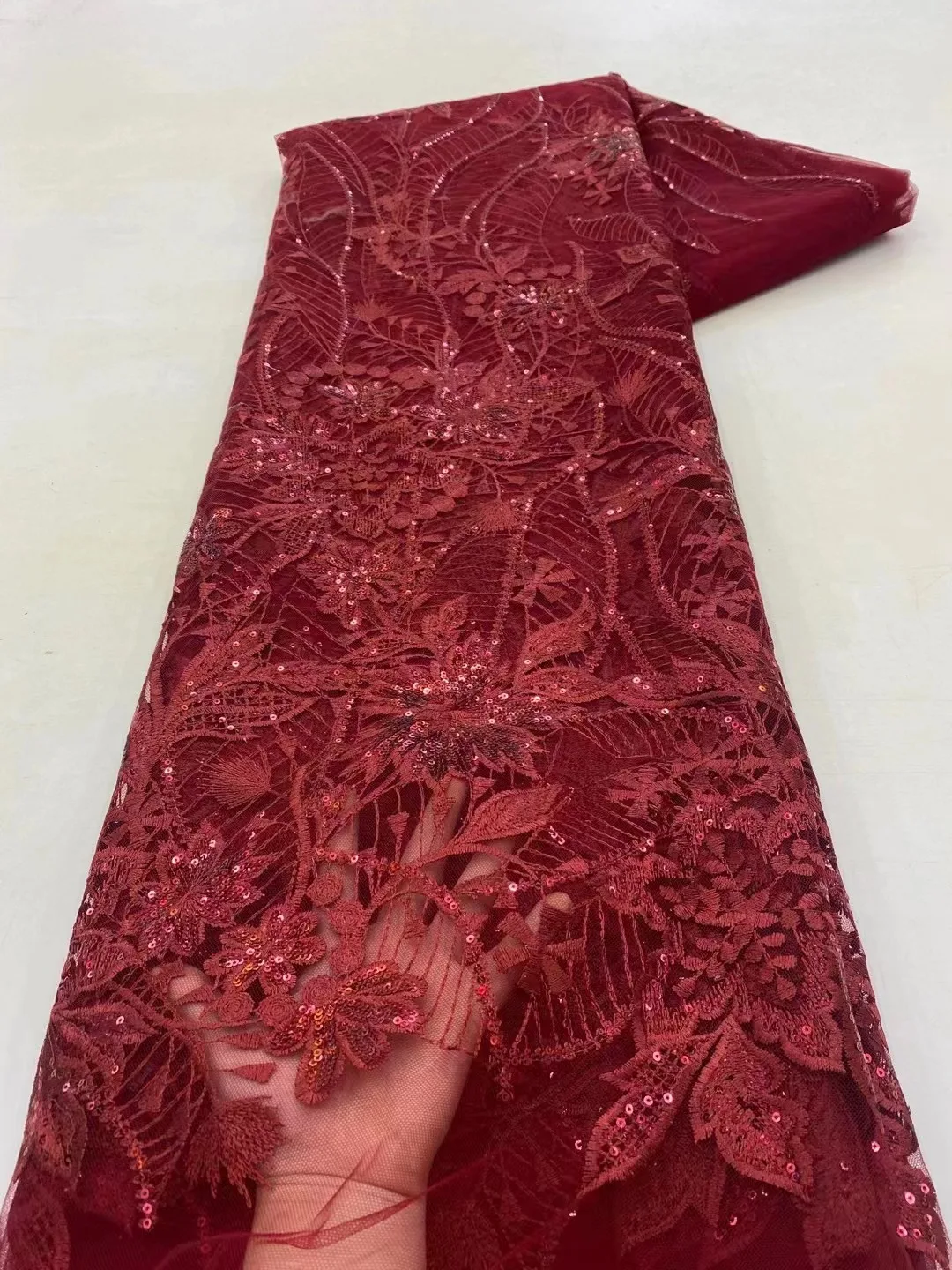 

Винная новейшая африканская кружевная ткань 2023, высококачественные кружевные ткани с блестками и вышивкой, французская нигерийская кружевная ткань из тюля для платья