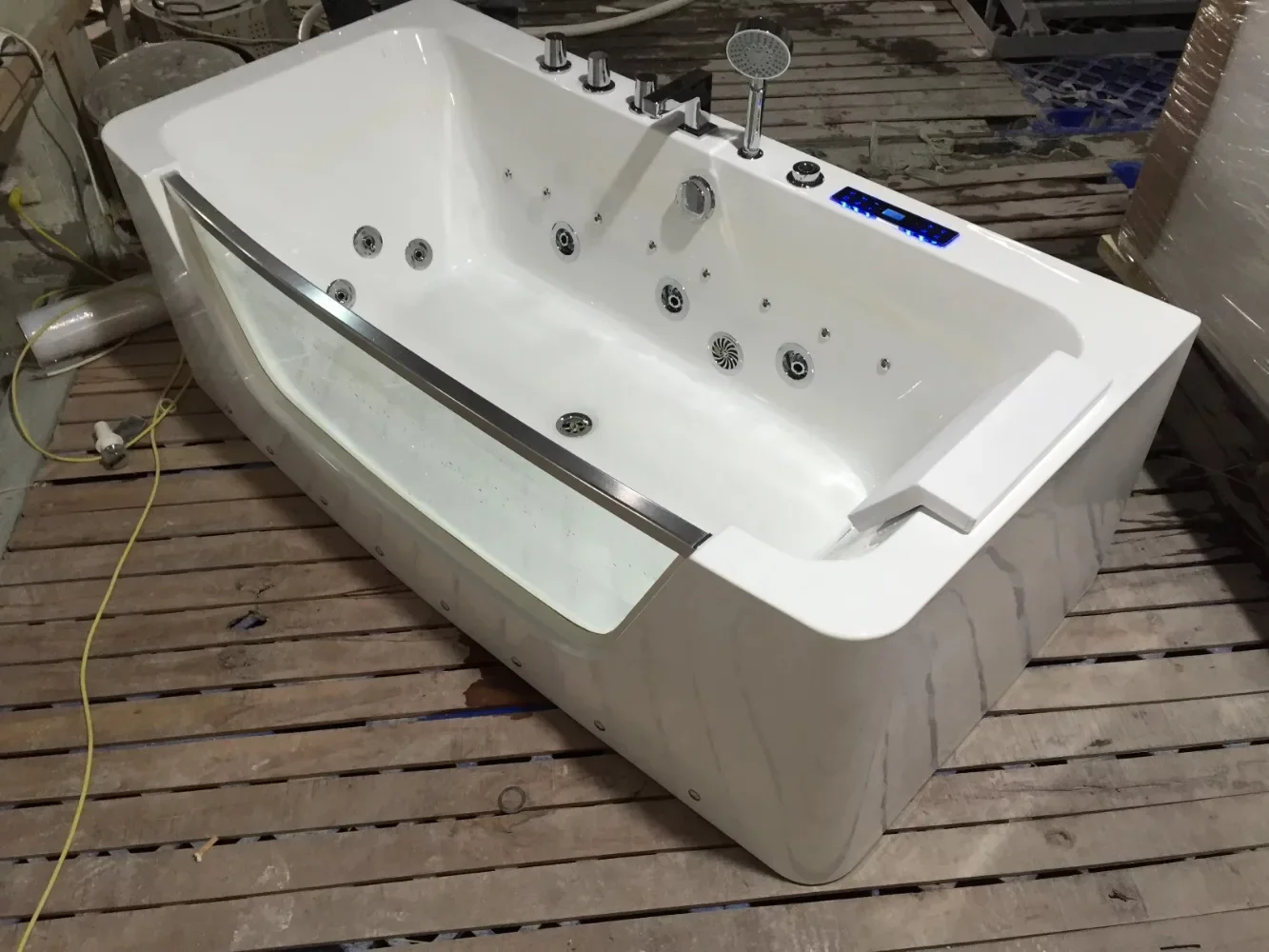 Minimalist Freestanding Clear Glass Whirlpool Bathtub Bathroom 2 Person Water Jet Rectangular Bathtub 5