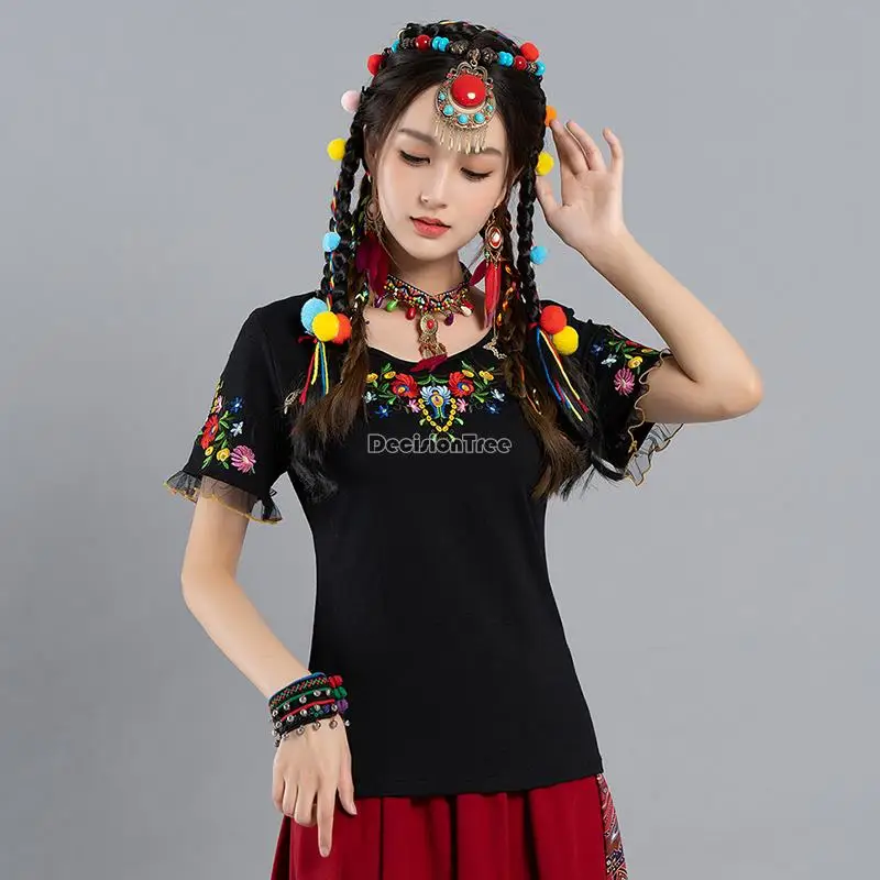 

2023 summer new chinese ethnic style retro embroidered round collar short sleeve t-shirt women national fashion chinese top s266