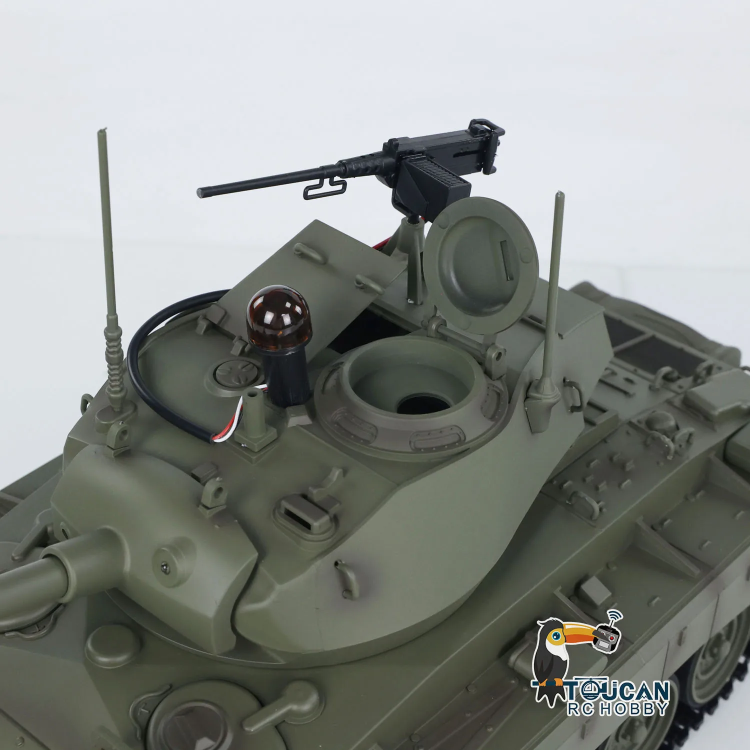 Toys Tongde 1/16 M24 Chaffee RC Light Tank Electric Infantry Fighting Vehicle Model Radio Control Panzer for Boys Gift TH24484 4
