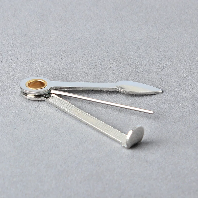 S8f547a7cfc2d4a53877d1add5618d154A Multifunktionales Pfeifenwerkzeug mit Reamer