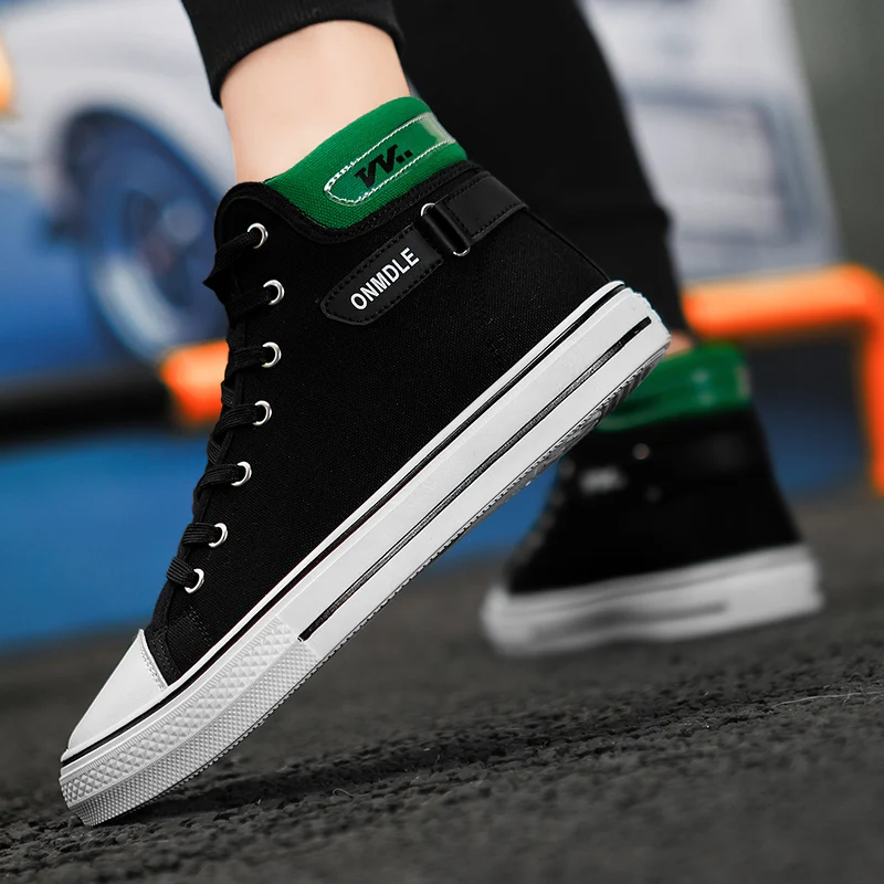 

Men and Women Casual High-top Shoes Fashion Men Tennis Black Breathable Sneaker Male Trainers Skateboard Canvas Shoes for Lovers