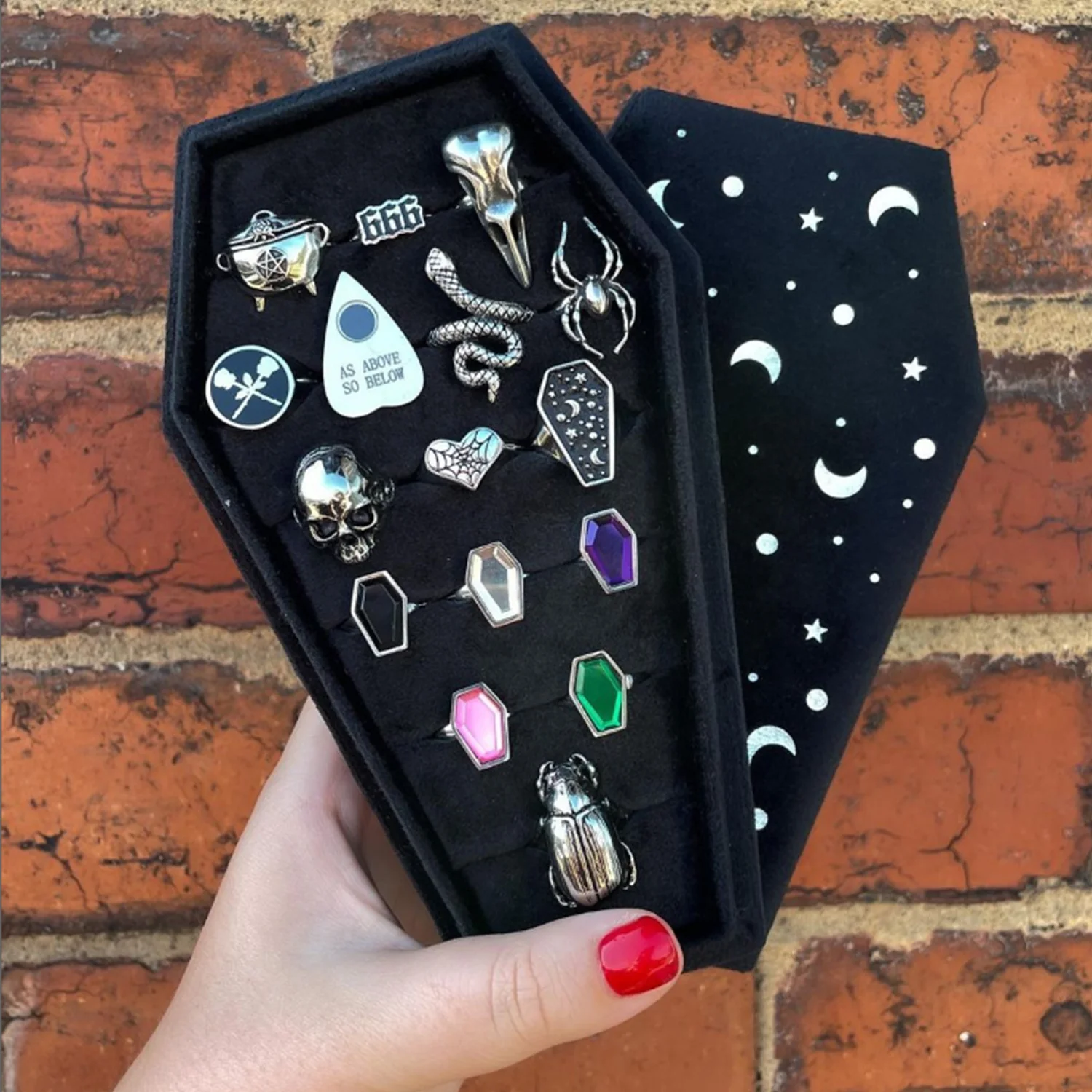 TAIMY Gothic Velvet Jewelry Coffin Ring Box Portable Travel Organizer Halloween Plush Personalized Gift Logo Jewellery Packaging