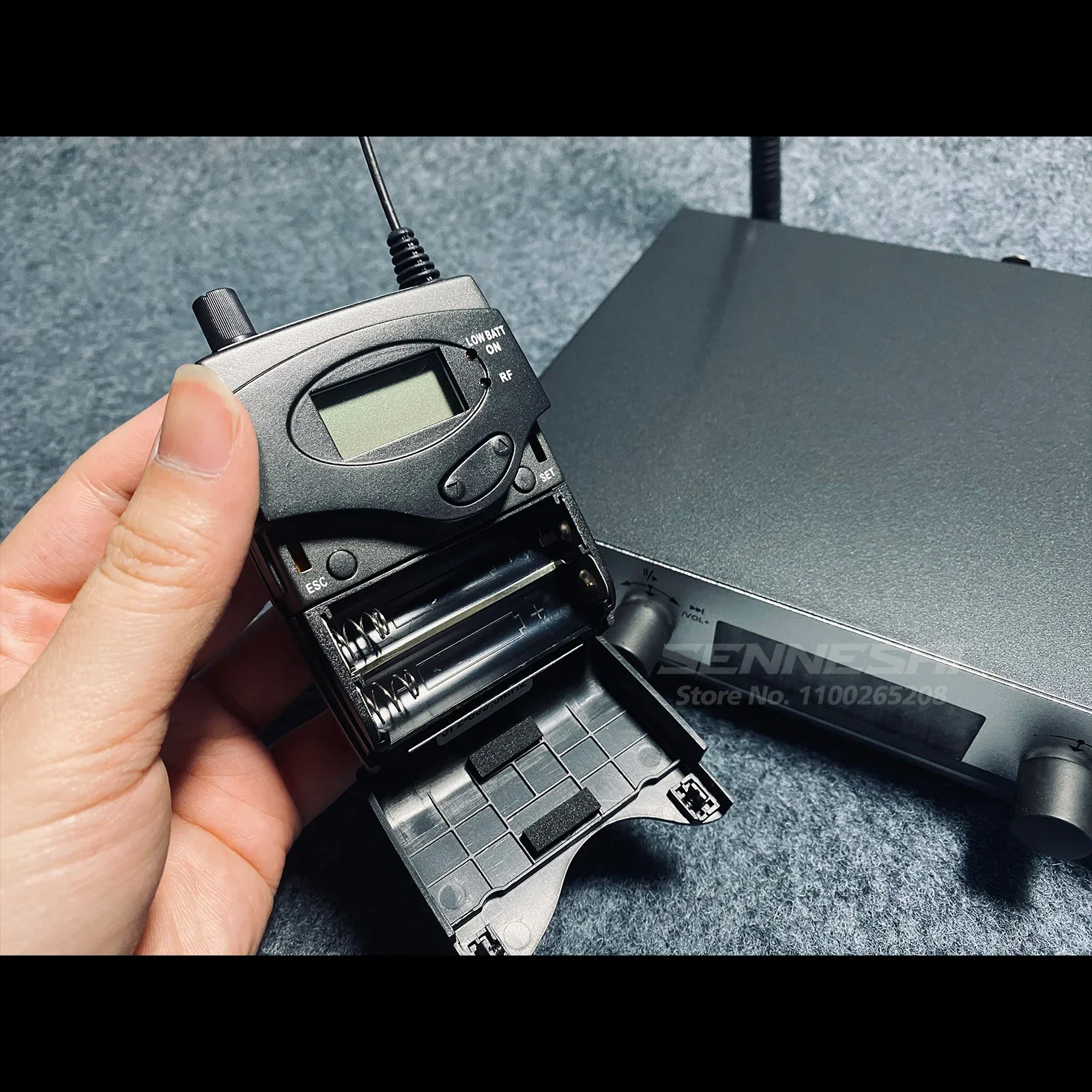 BK530 UHF Wireless In-Ear Audio Monitoring System Available In Multiple Bands For Stage,Concert And Speech Whole Metal wireless in ear monitor