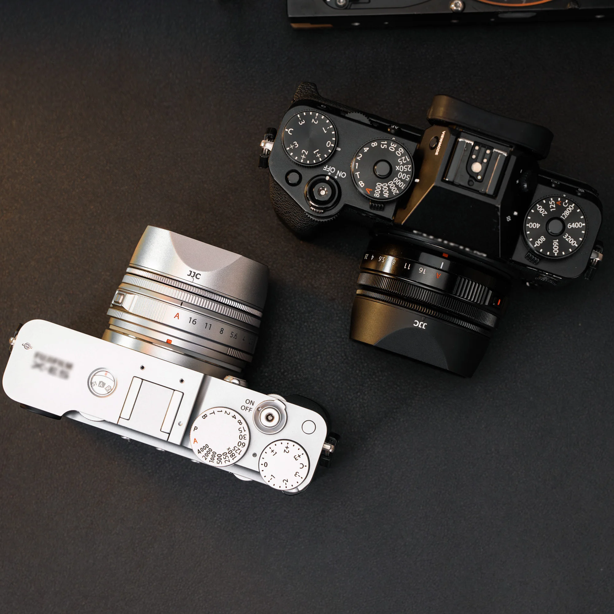 JJC Kamera-Quadrat-Gegenlichtblende mit Adapterring für Fujifilm X-E5 XF 23mm F2.8 R WR, XF 27mm F2.8 R WR, XF 27mm F2.8 Objektiv – Detail 11