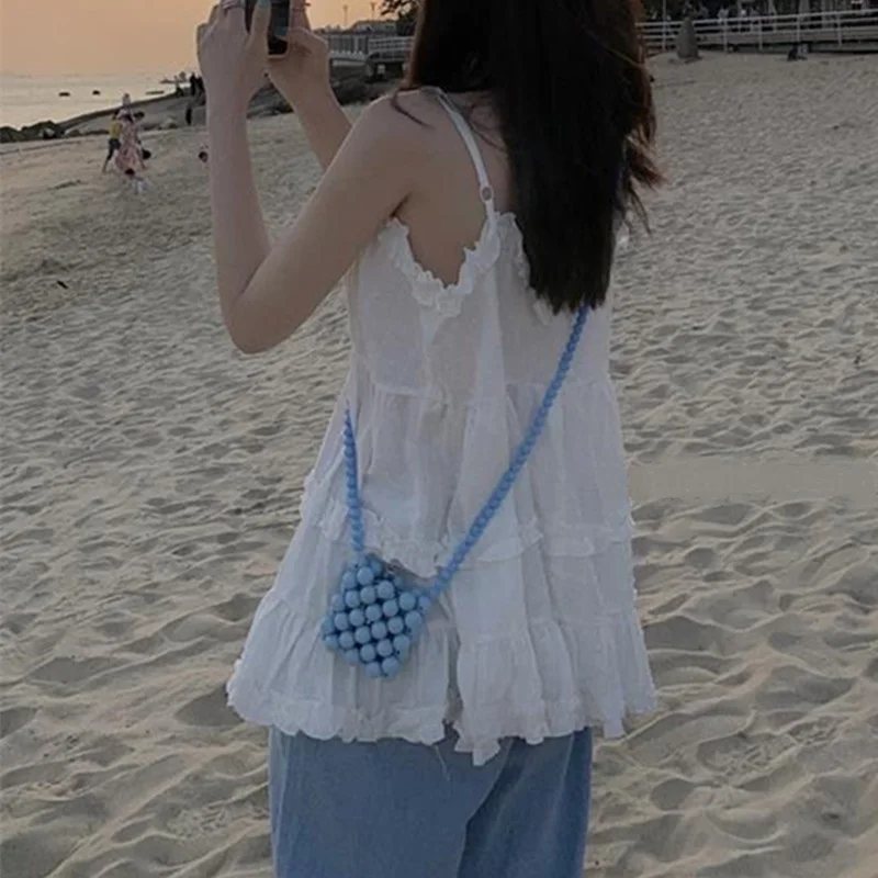 รูปสินค้า เสื้อกั๊กผู้หญิง คอ V หลังเปิด ผ้าลูกไม้ แฟชั่นเกาหลี