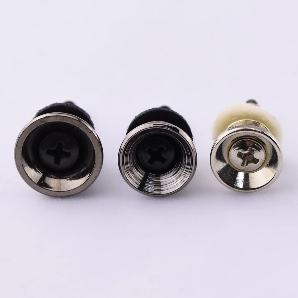 Il Nero E Chitarra Elettrica Dell'oro In Di Cassa Foderata Di Pelliccia Rossa 83193339 - Foto 6