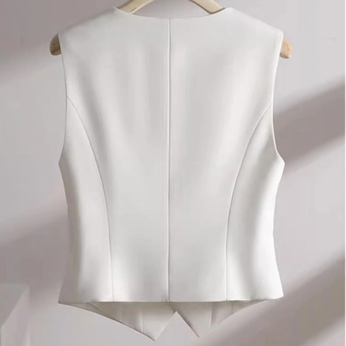 Suit Vests Women Simple Single Breasted V-neck Sleeveless Coats Daily Outwear Aesthetic Korean Style Slim All-match Trendy New 3